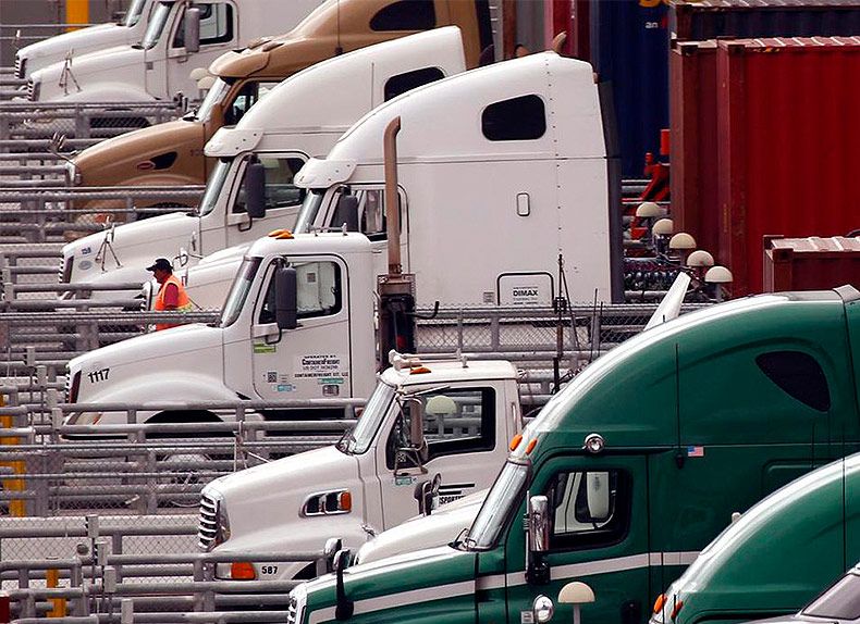 trucker-shortage-in-the-us-missing-90-000-drivers-to-keep-prices-low